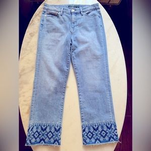 New Ralph  Lauren Embroidered Hem Light Blue Crop Jeans Sz 8